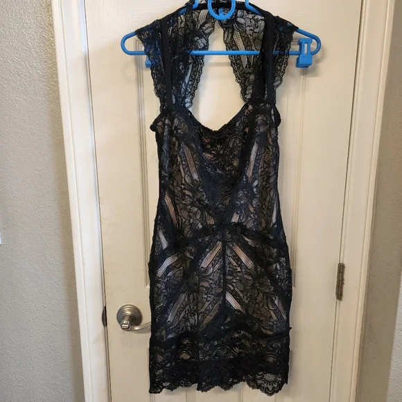 COPY - Nicole Miller eva dress - Picture 5 of 7